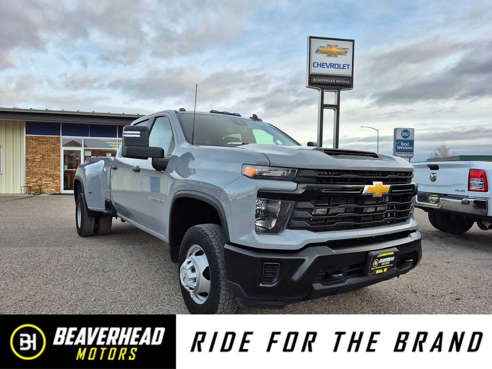 2024 Chevrolet Silverado 3500HD Work Truck's photo