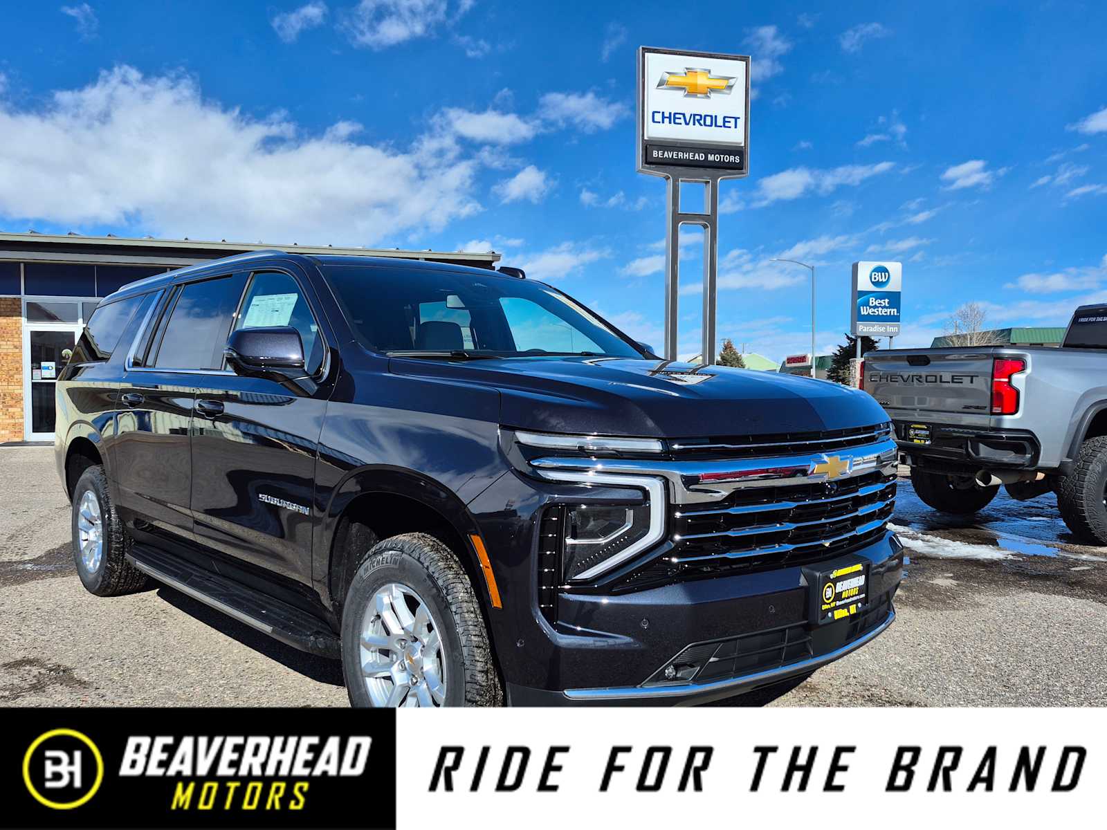 2026 Chevrolet Suburban LT 4WD's photo