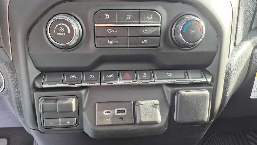 2026 Chevrolet Silverado 1500 Custom Trail Boss - Photo 18
