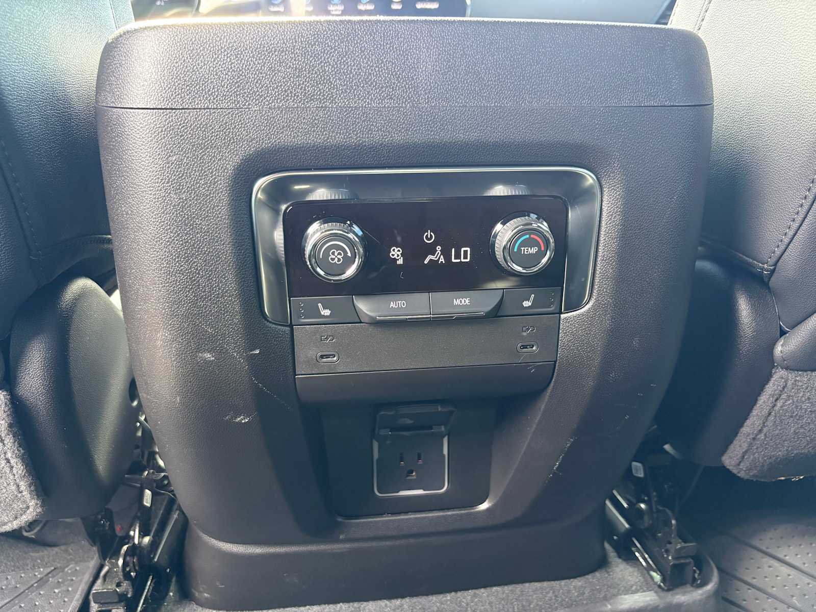 2025 Chevrolet Tahoe Z71 - Photo 35