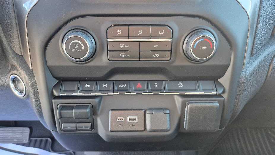 2026 Chevrolet Silverado 1500 Custom Trail Boss - Photo 18