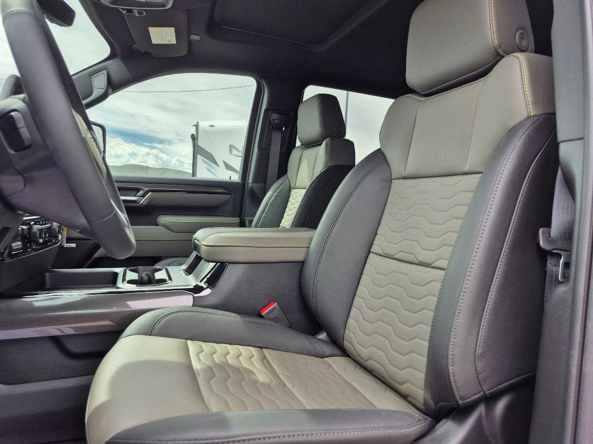 2026 Chevrolet Silverado 2500 HD ZR2 - Photo 17