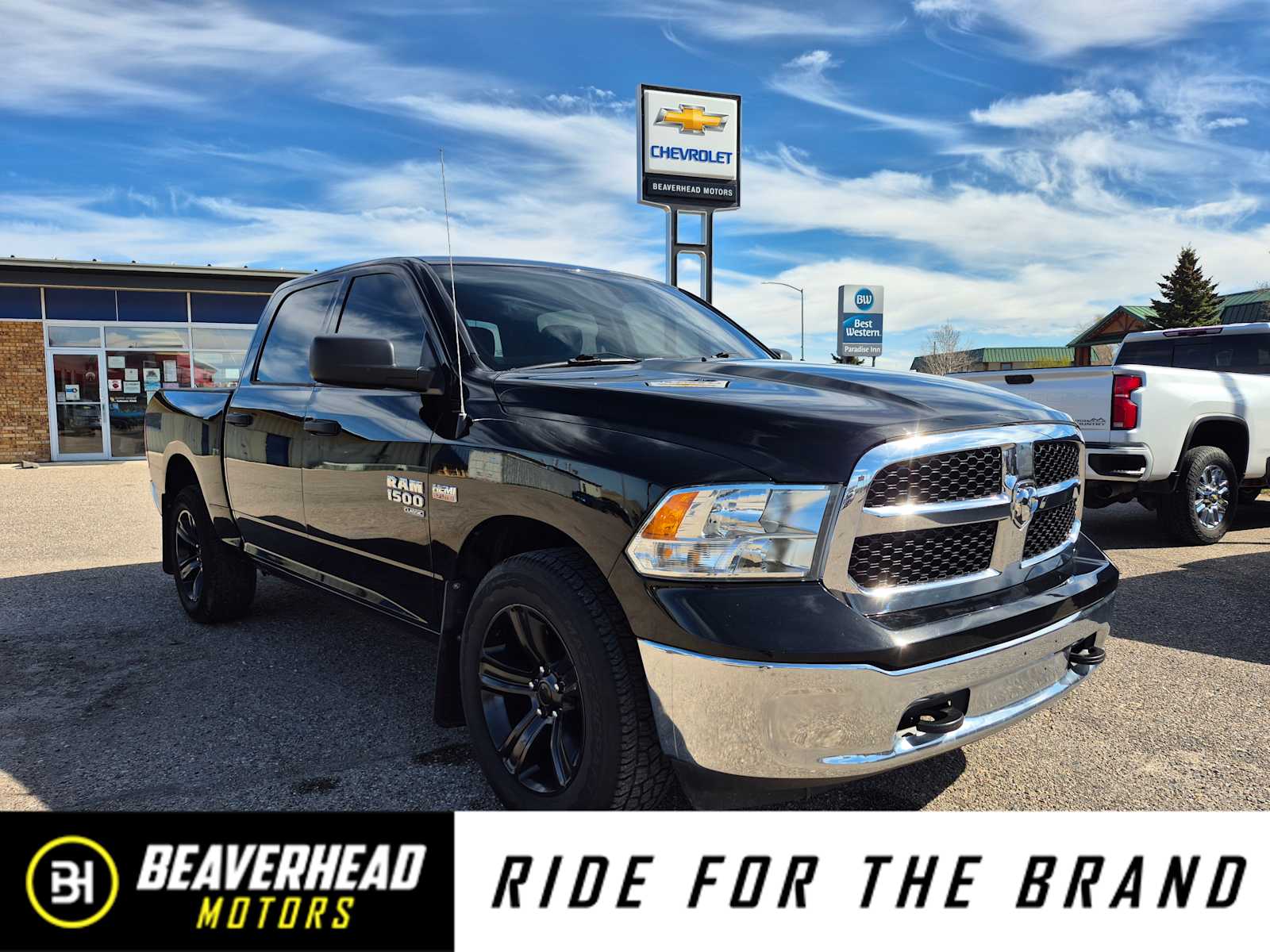 2022 RAM 1500 Classic SLT Crew Cab 4x4 5'7" Box's photo