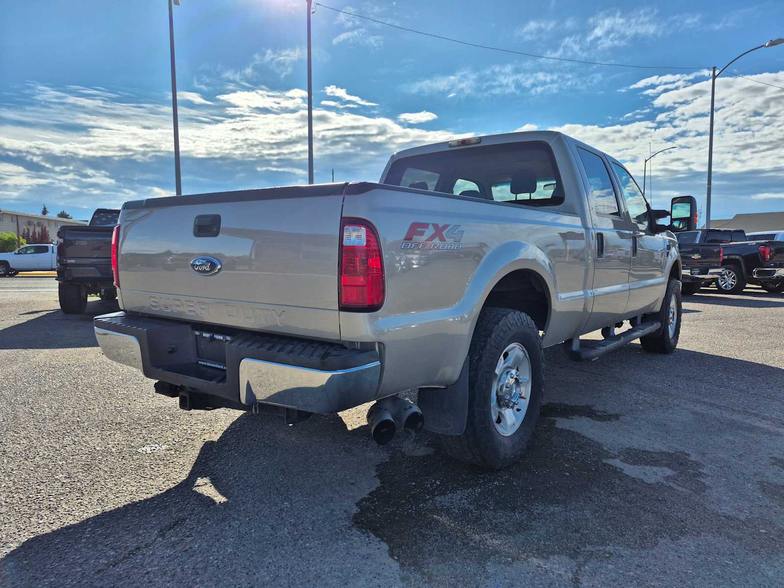 2010 Ford F-250 XLT photo 3