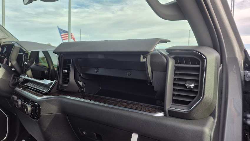 2026 Chevrolet Silverado 1500 LT - Photo 21
