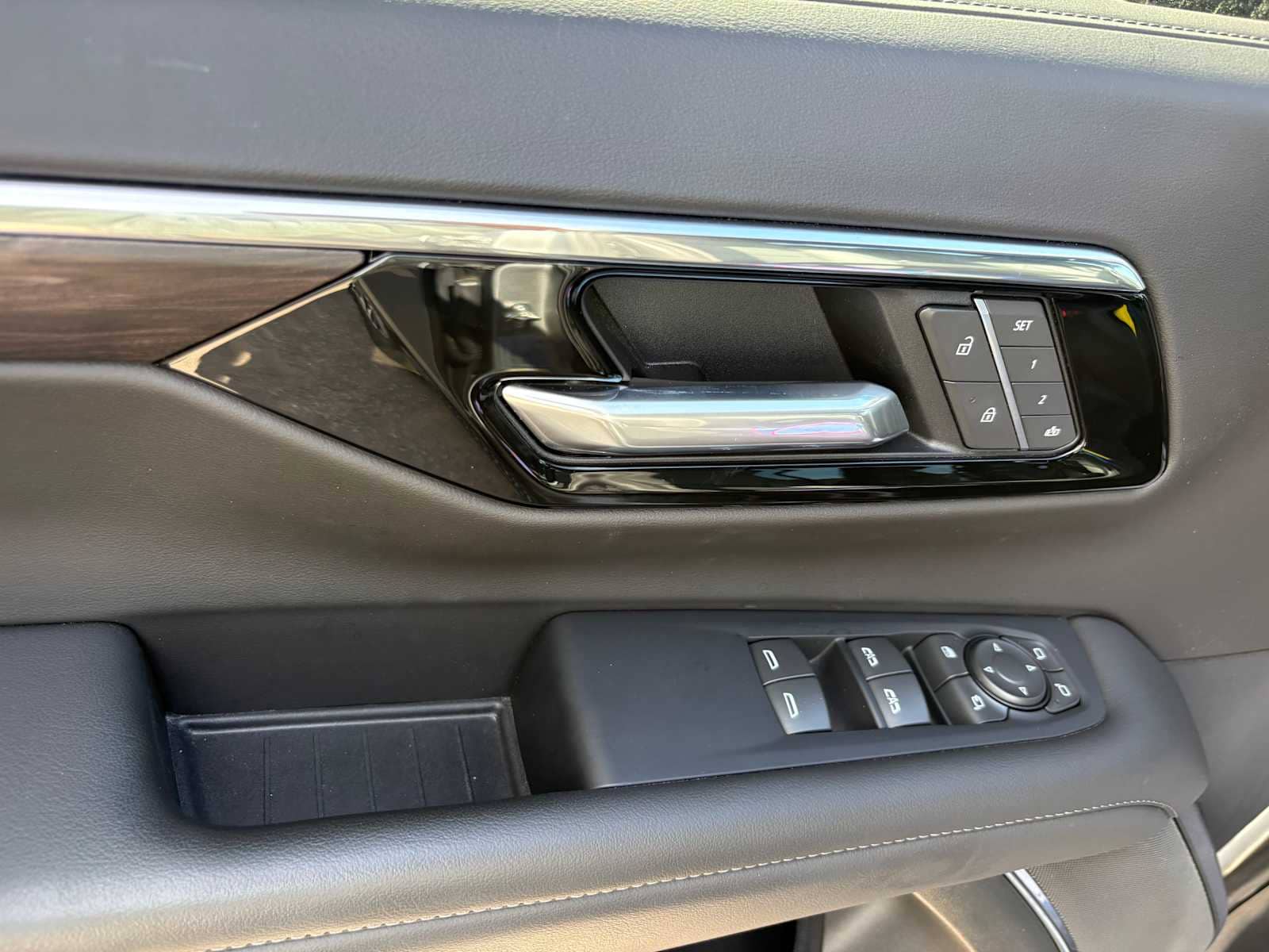 2025 Chevrolet Tahoe Z71 - Photo 15