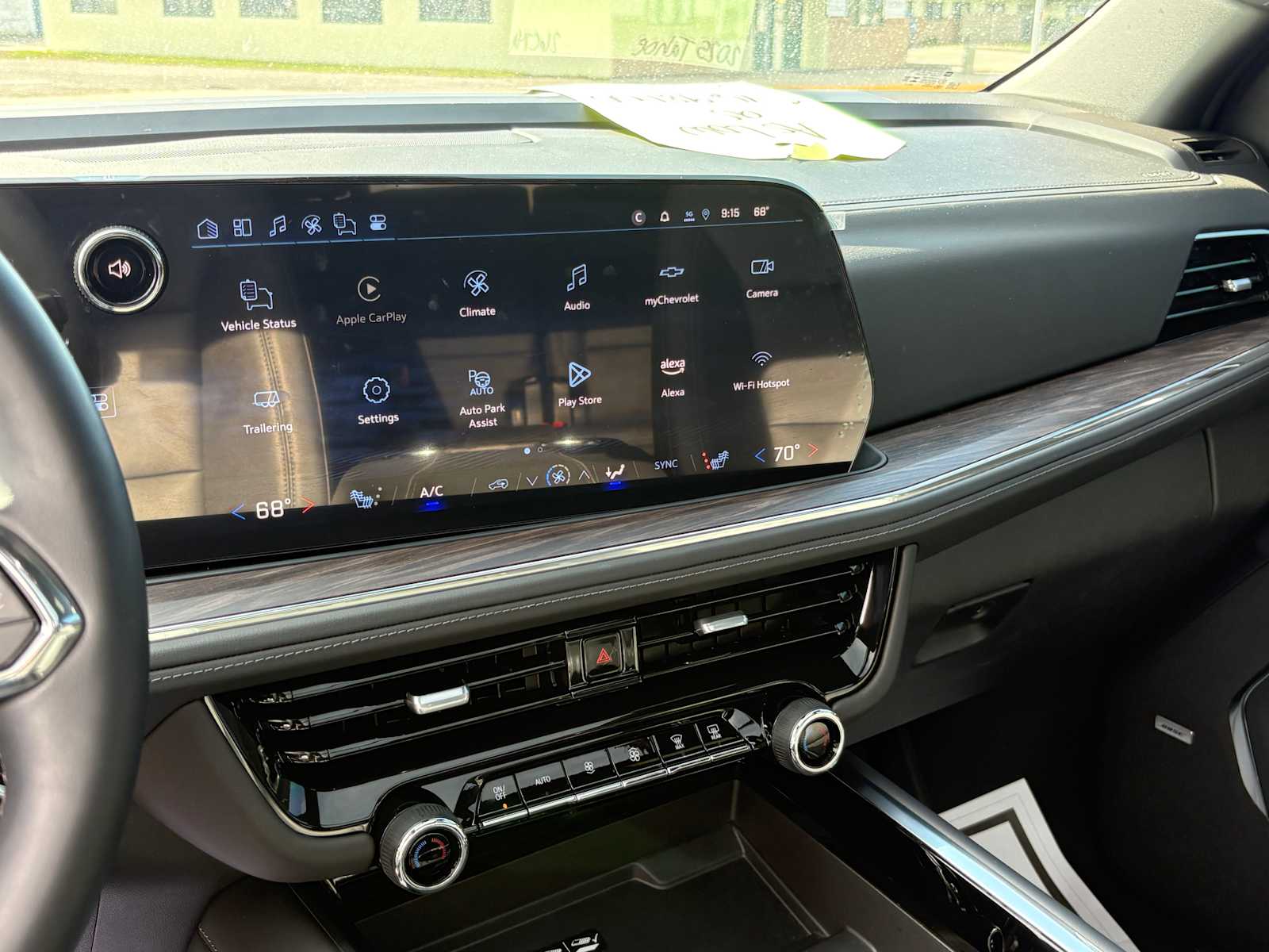 2025 Chevrolet Tahoe Z71 - Photo 21