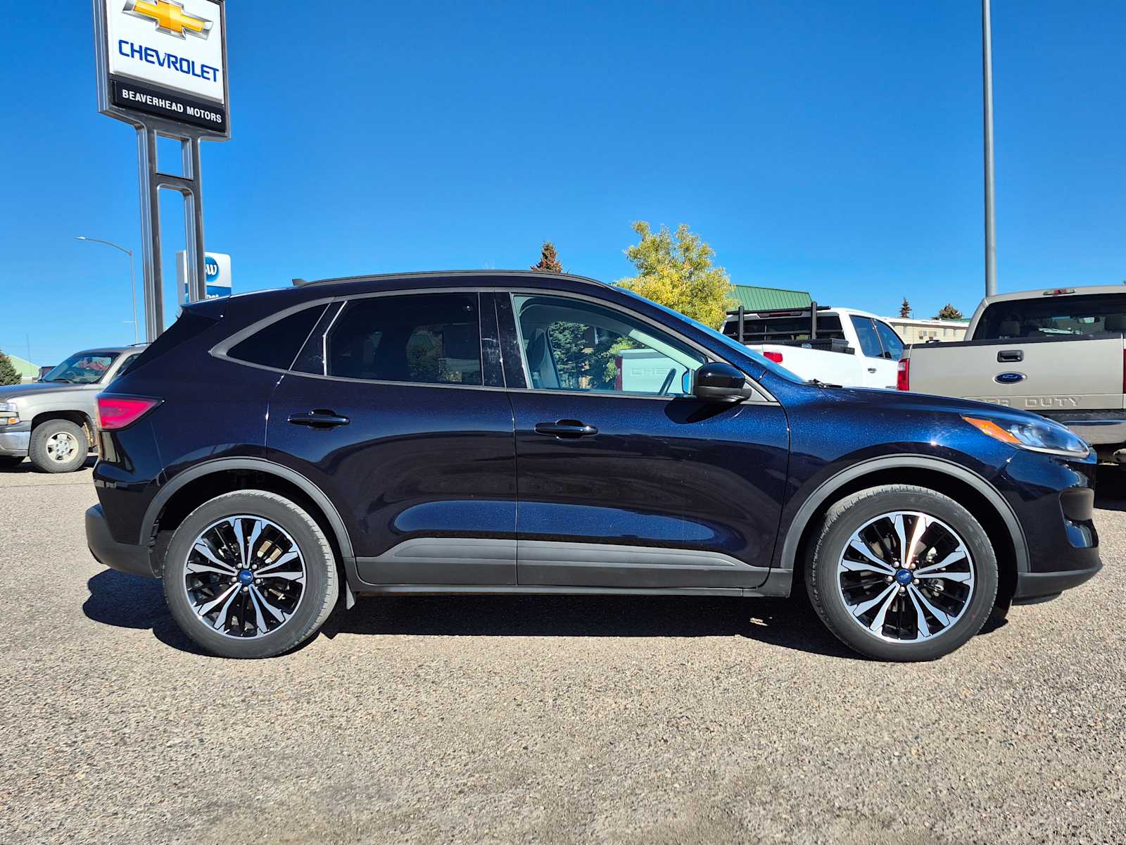 2021 Ford Escape SE photo 2