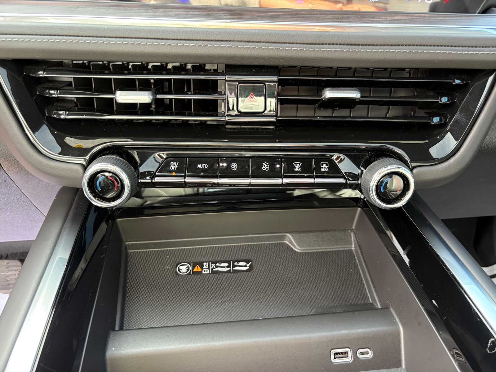 2025 Chevrolet Tahoe Z71 - Photo 22