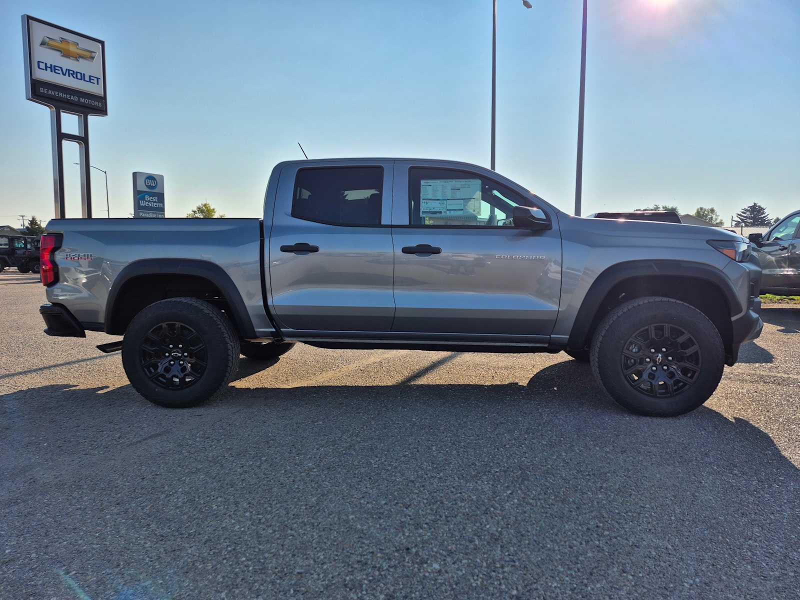 2026 Chevrolet Colorado Trail Boss photo 2