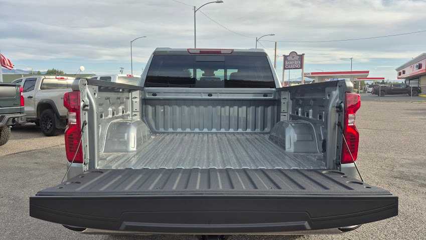 2026 Chevrolet Silverado 1500 LT - Photo 6
