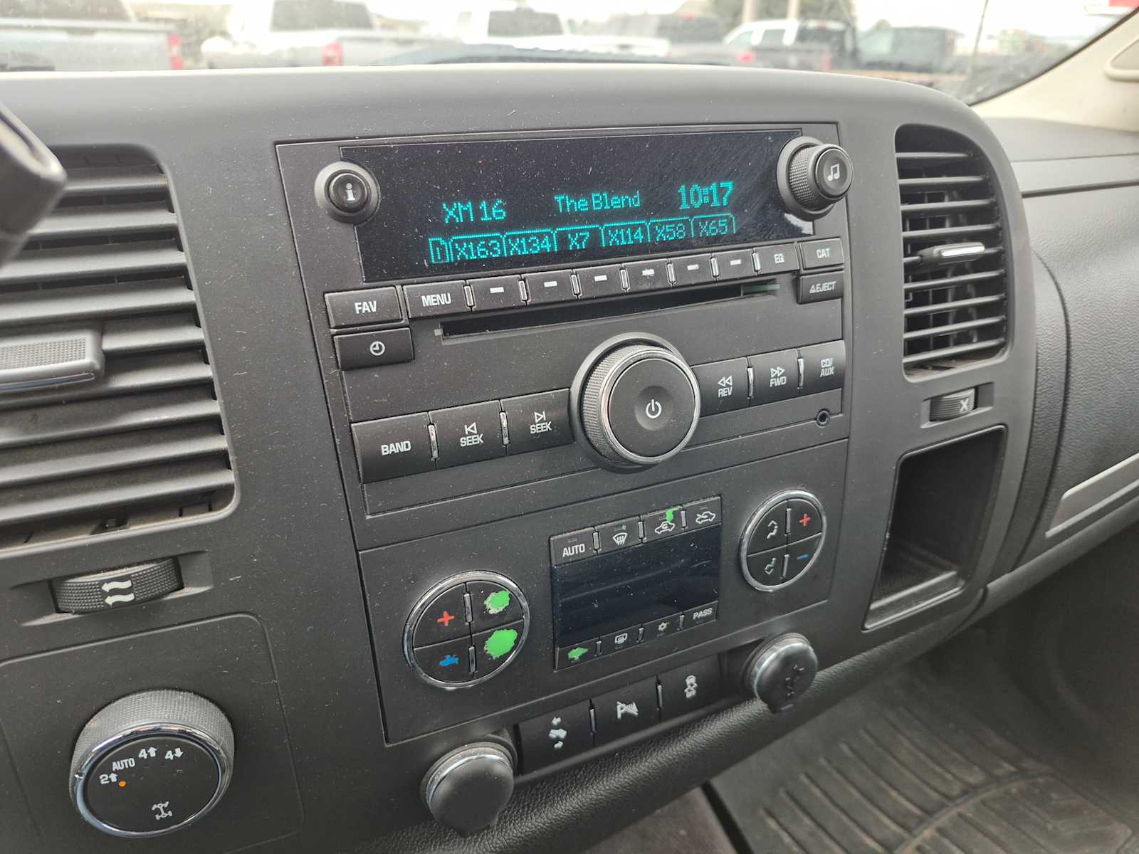 2013 Chevrolet Silverado 1500 LT photo 4