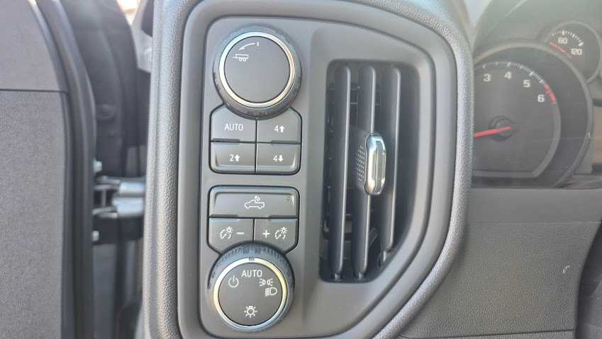 2026 Chevrolet Silverado 1500 Custom Trail Boss - Photo 15