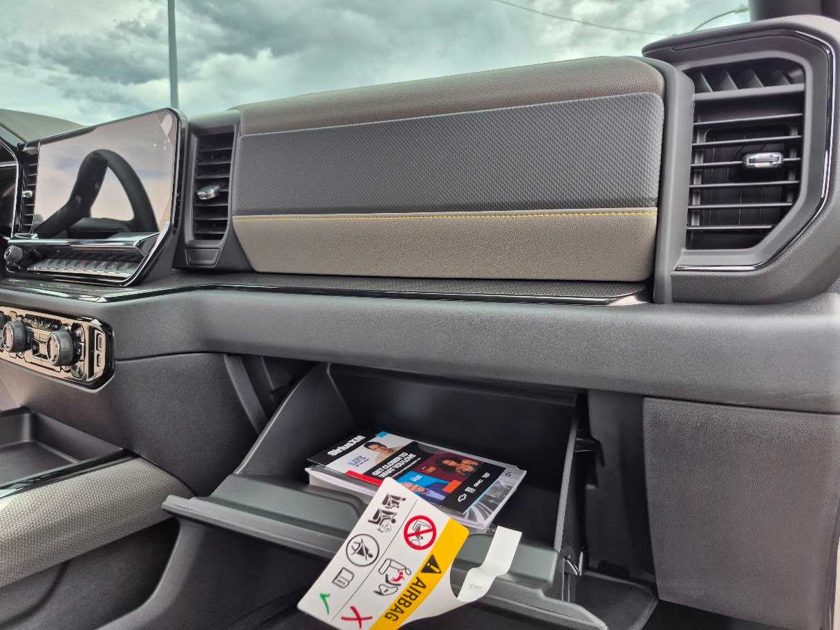 2026 Chevrolet Silverado 2500 HD ZR2 - Photo 29