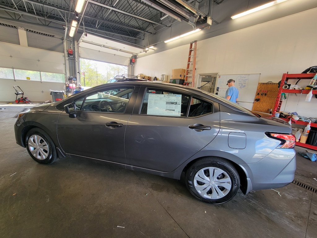 New 2025 Nissan Versa 1.6 S Sedan