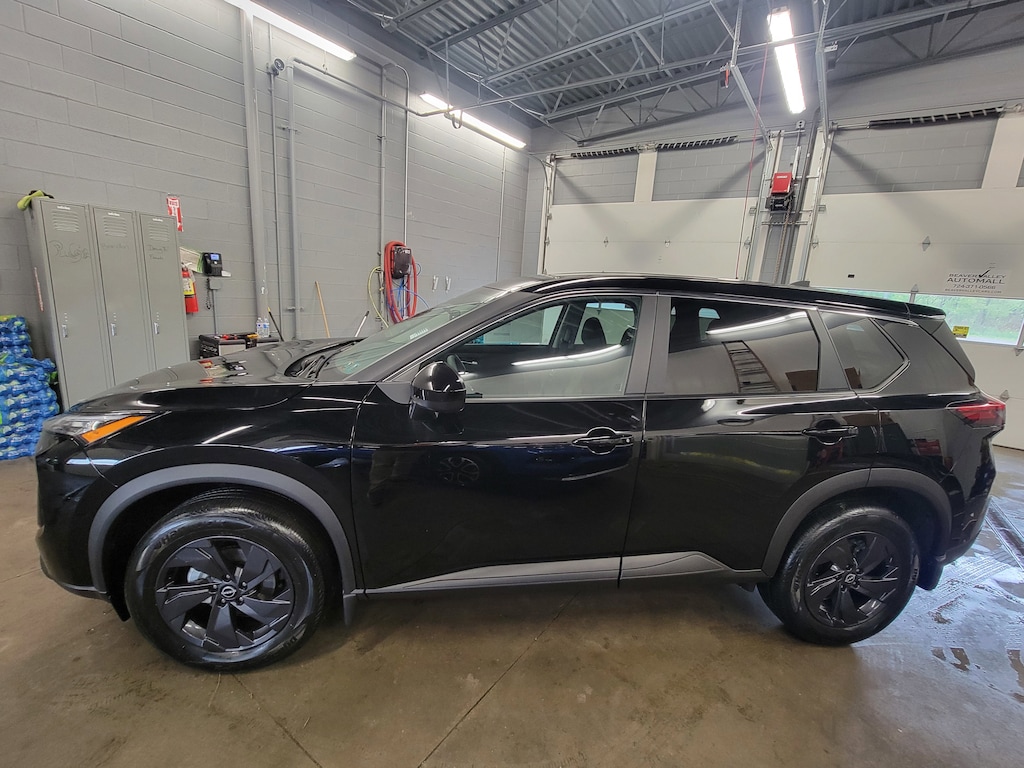 New 2026 Nissan Rogue SV SUV