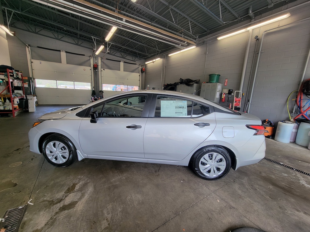 New 2025 Nissan Versa 1.6 S Sedan
