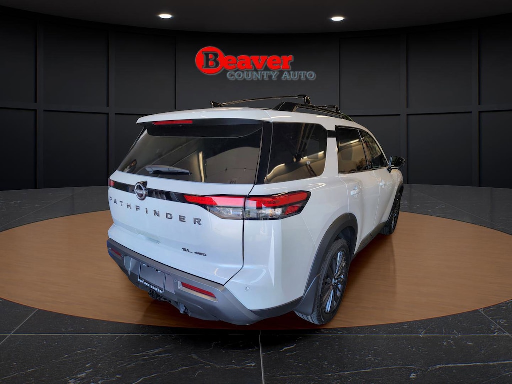 New 2026 Nissan Pathfinder SL SUV