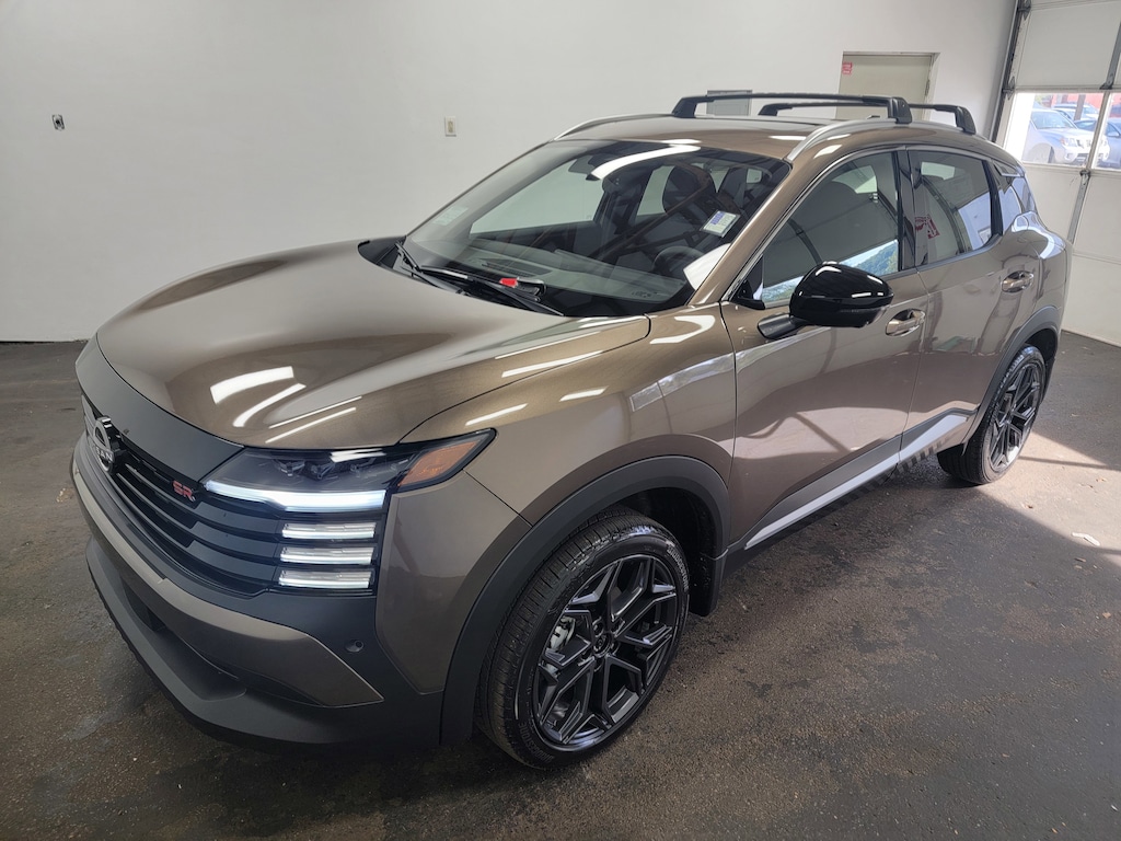 New 2026 Nissan Kicks SR SUV