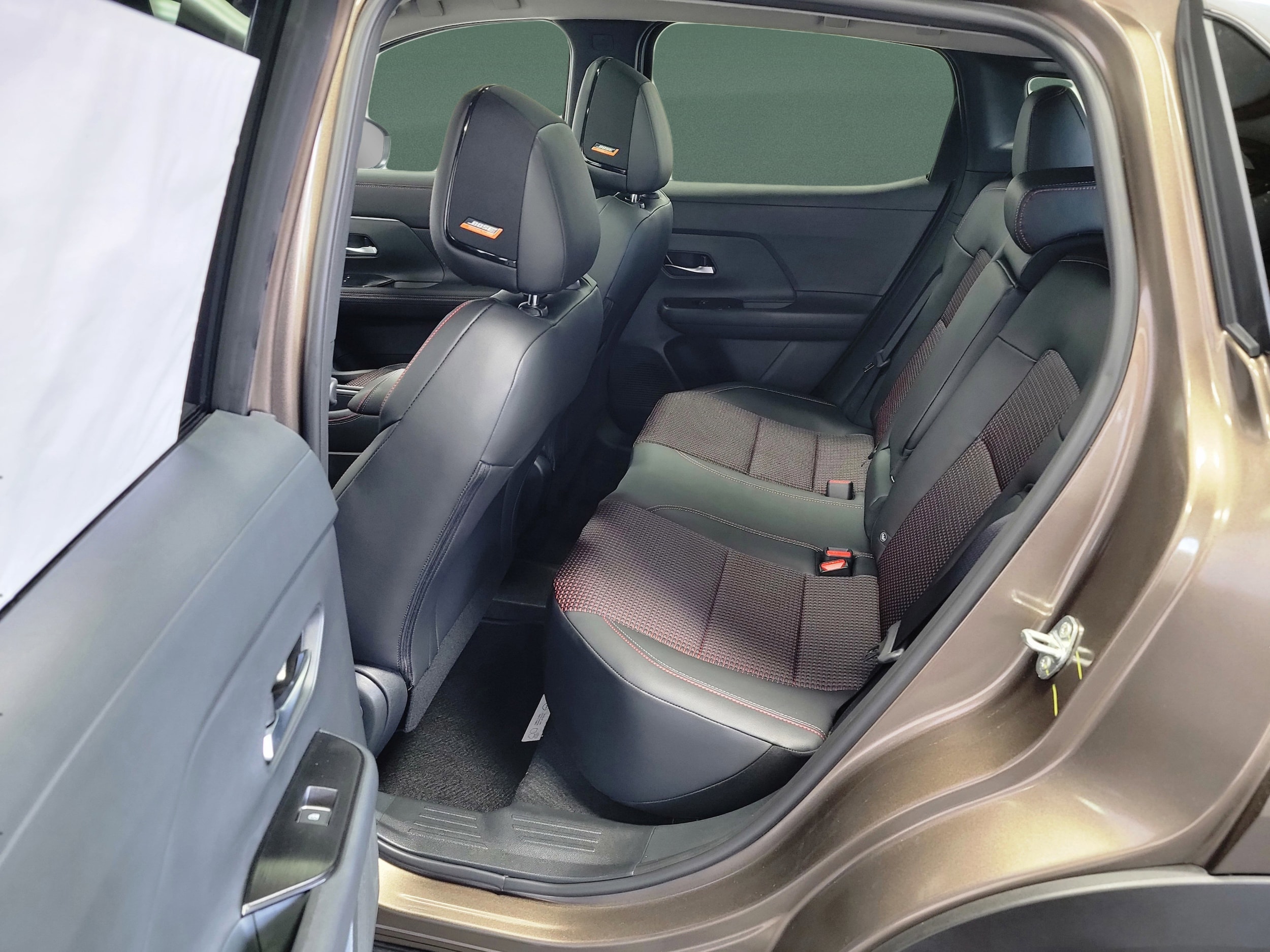 2026 Nissan KICKS SR AWD - Photo 11