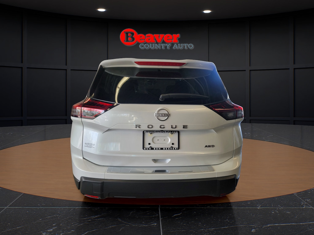 New 2026 Nissan Rogue SV SUV