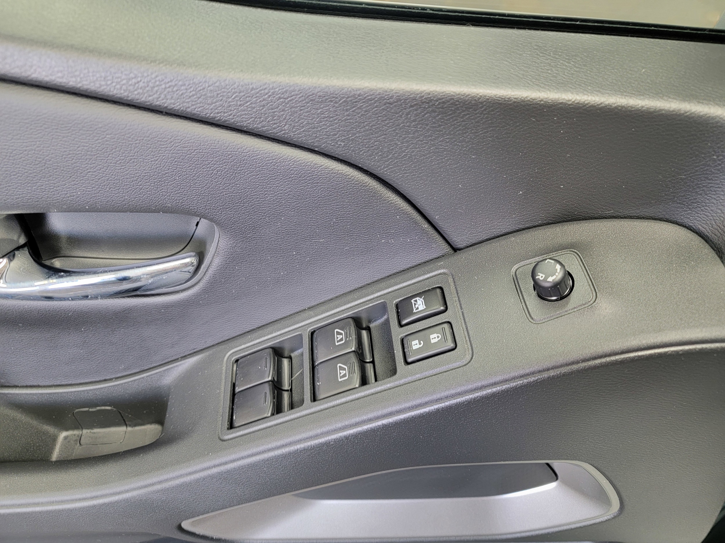 2026 Nissan Frontier SV - Photo 25
