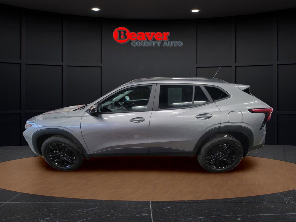 Used 2025 Chevrolet Trax ACTIV FWD ACTIV