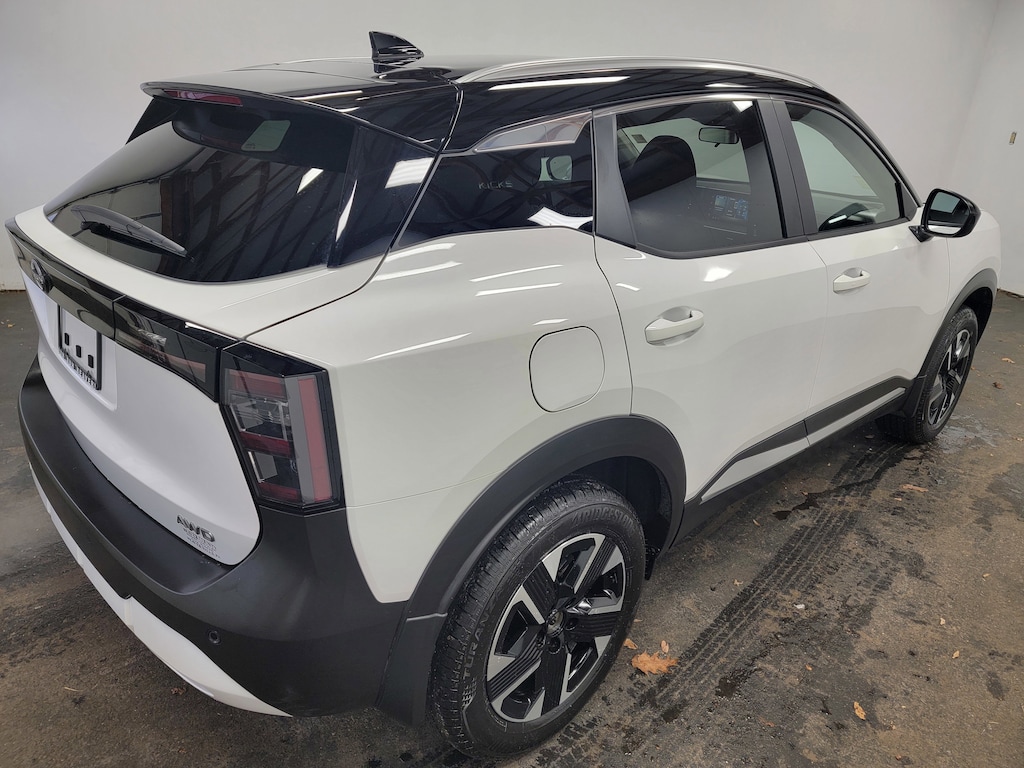 New 2026 Nissan Kicks SV SUV