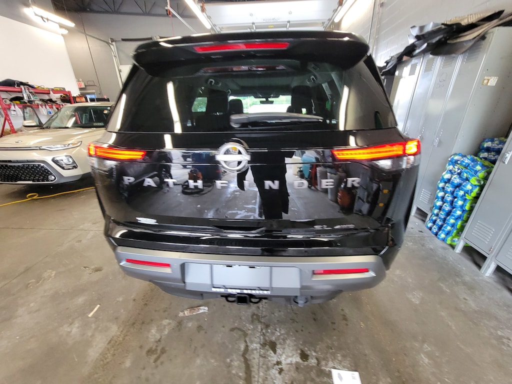 New 2026 Nissan Pathfinder SL SUV