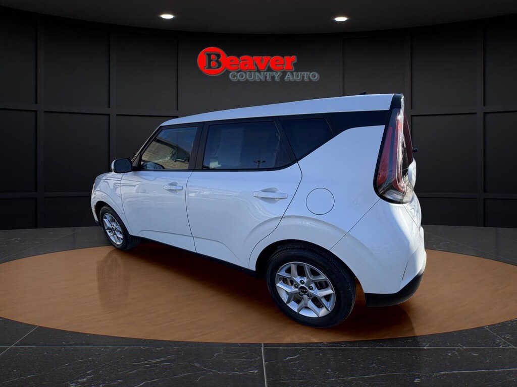 Used 2023 Kia Soul LX LX IVT