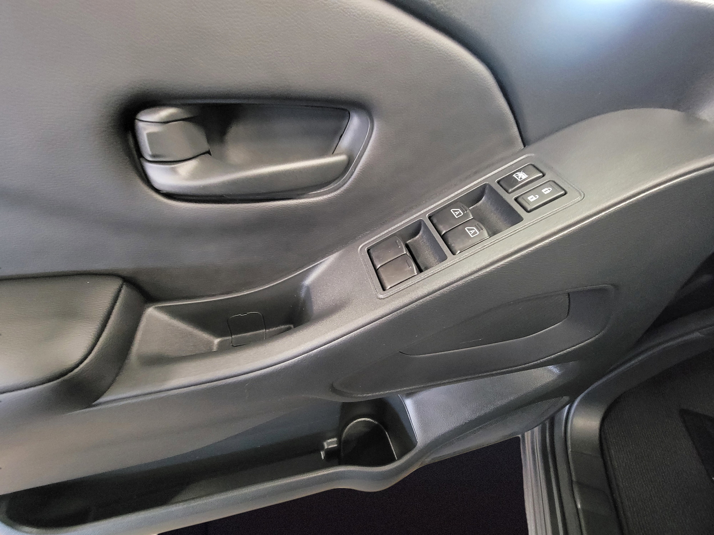 2026 Nissan Frontier S - Photo 10