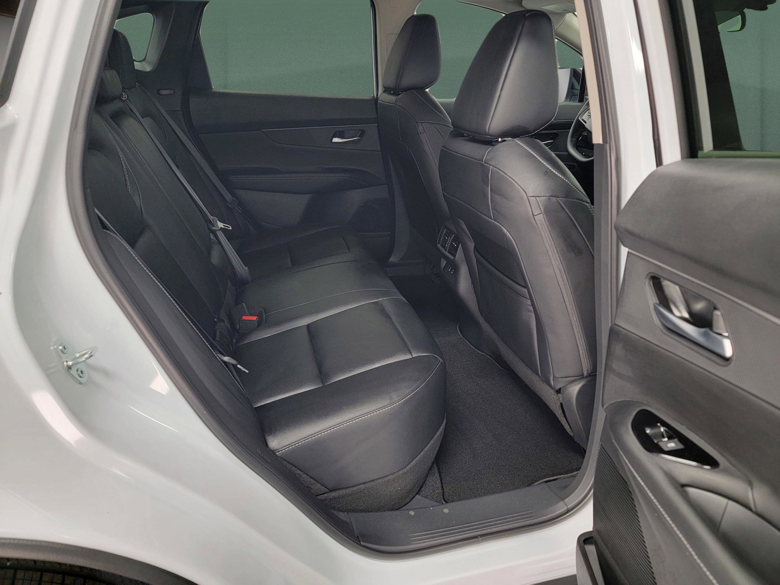 2026 Nissan Murano SV - Photo 8