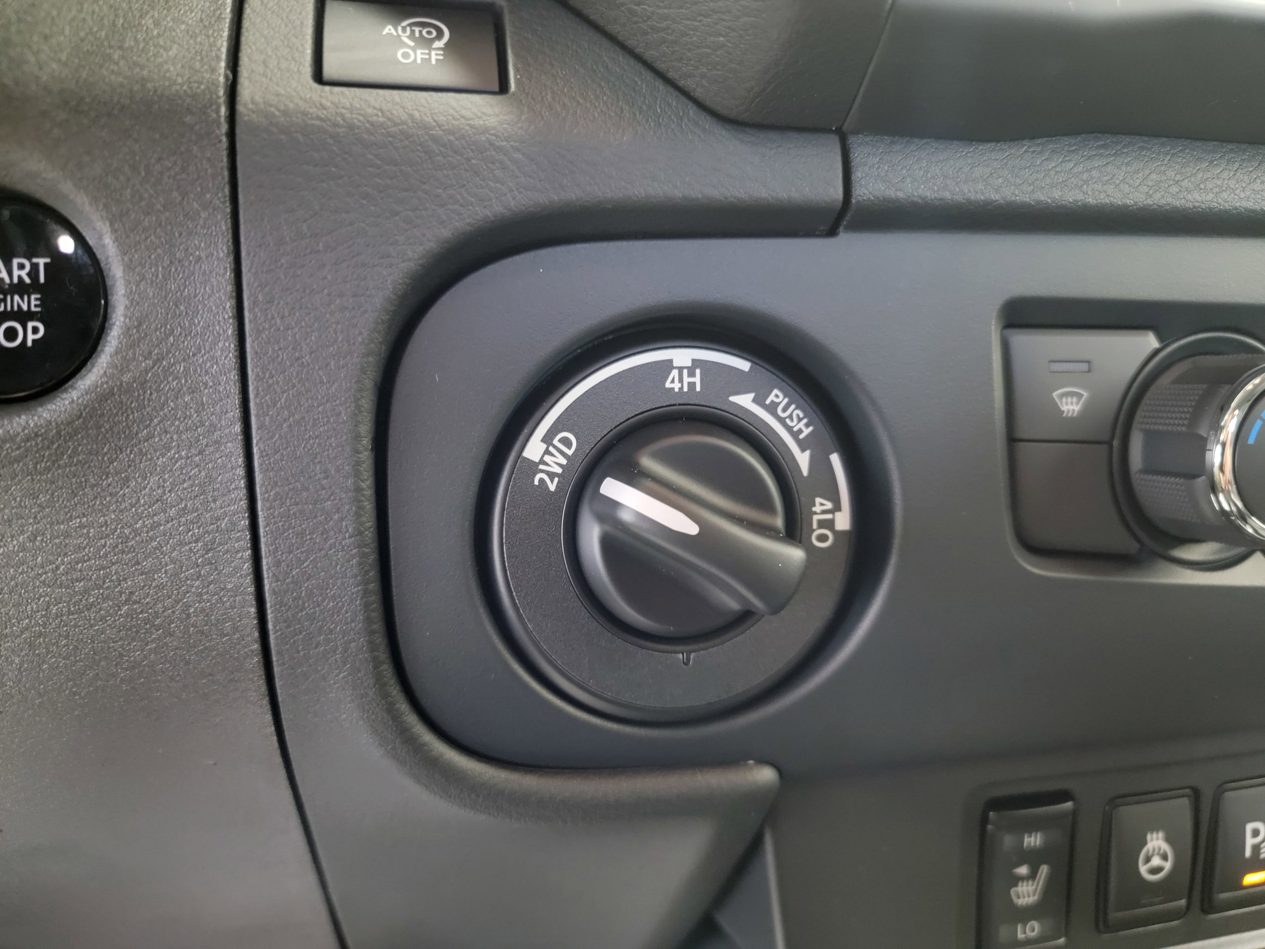 2026 Nissan Frontier SV - Photo 17