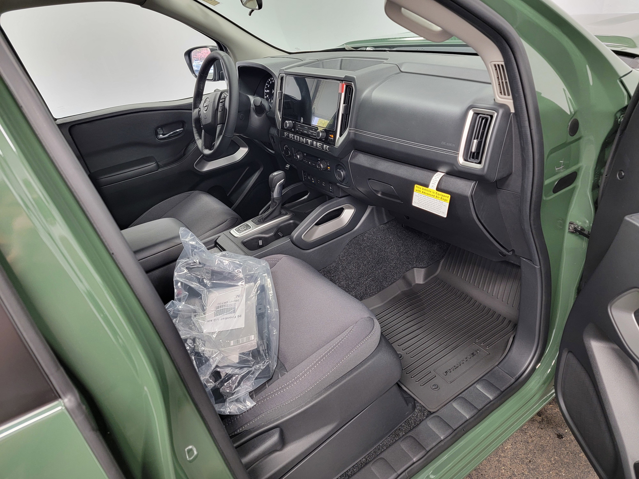 2026 Nissan Frontier SV - Photo 7