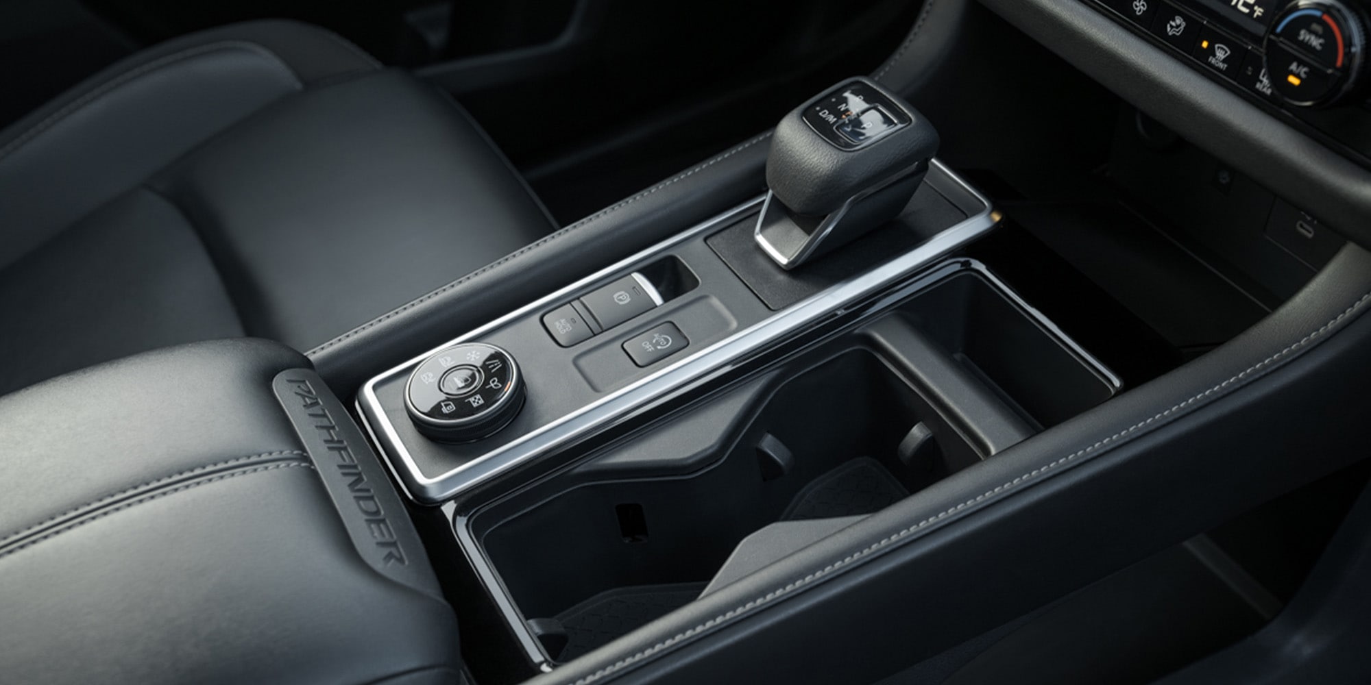 Nissan Pathfinder Interior Features