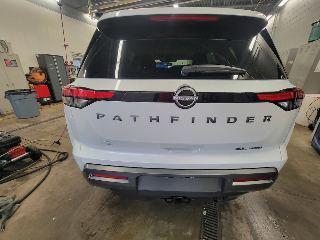 New 2026 Nissan Pathfinder SL SUV