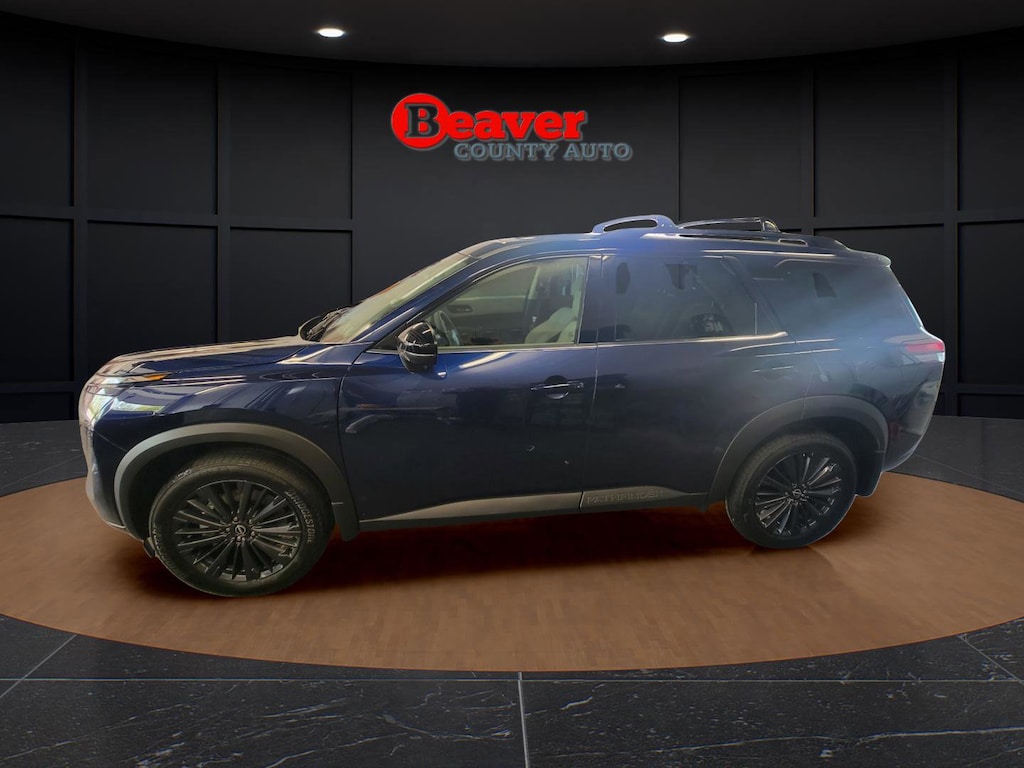 New 2026 Nissan Pathfinder SL SUV