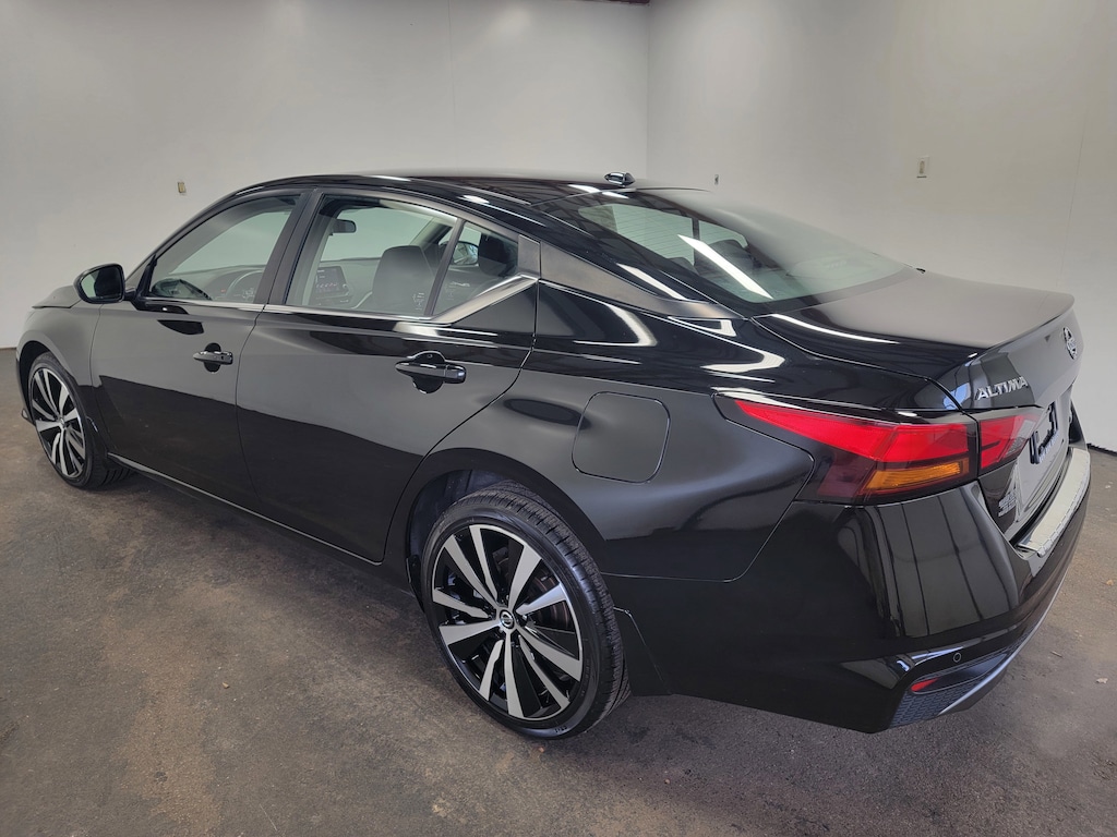 Used 2022 Nissan Altima 2.5 SR Sedan