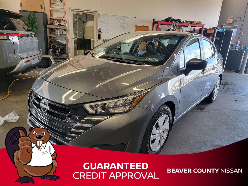 New 2025 Nissan Versa 1.6 S Sedan