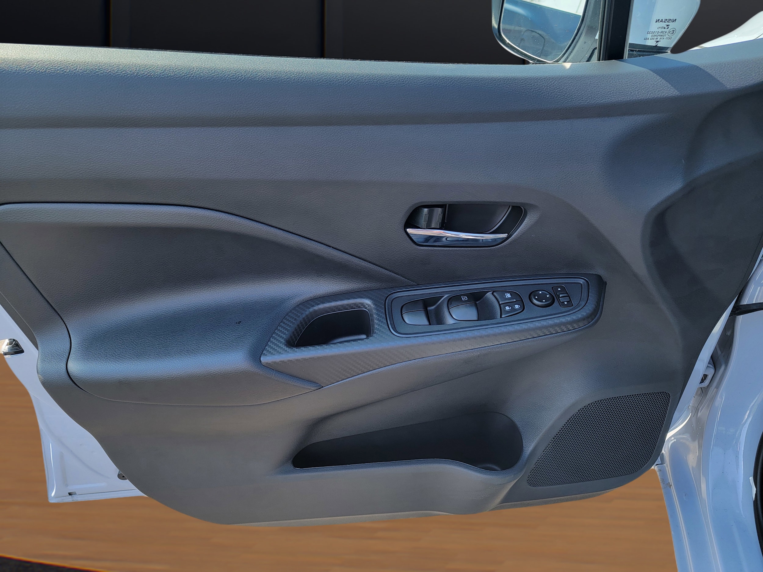 2025 Nissan Versa Sedan SV - Photo 9