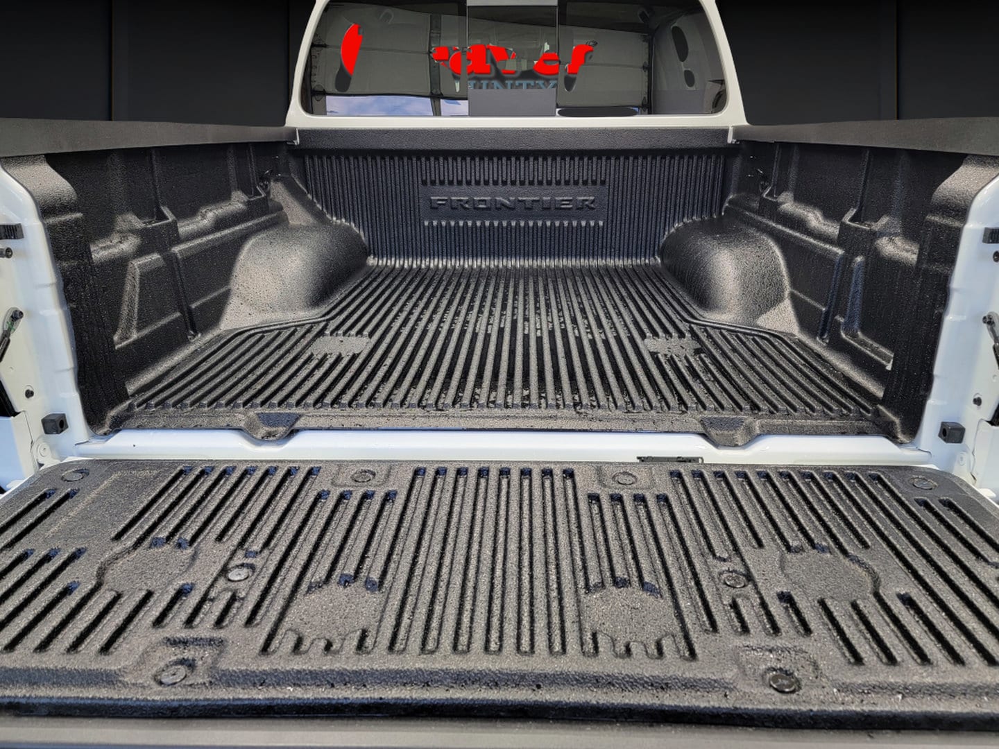 2026 Nissan Frontier SV - Photo 11