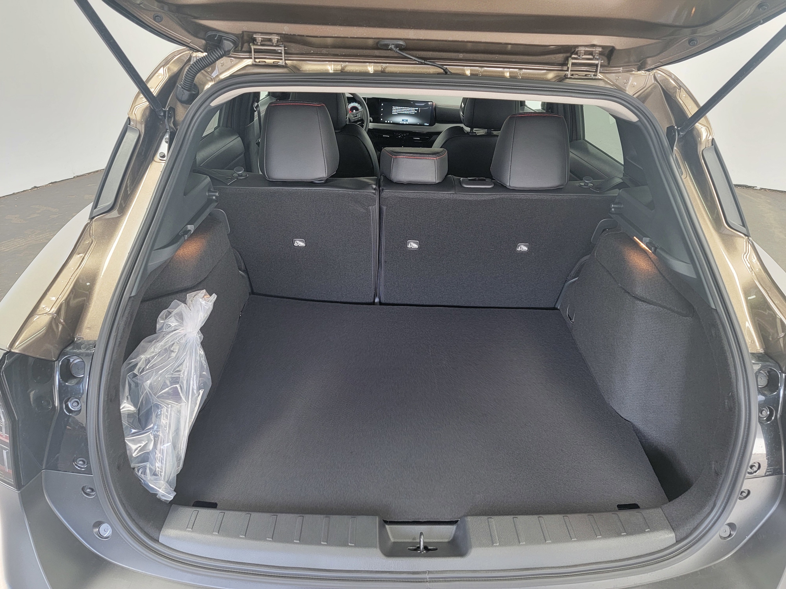 2026 Nissan KICKS SR AWD - Photo 12