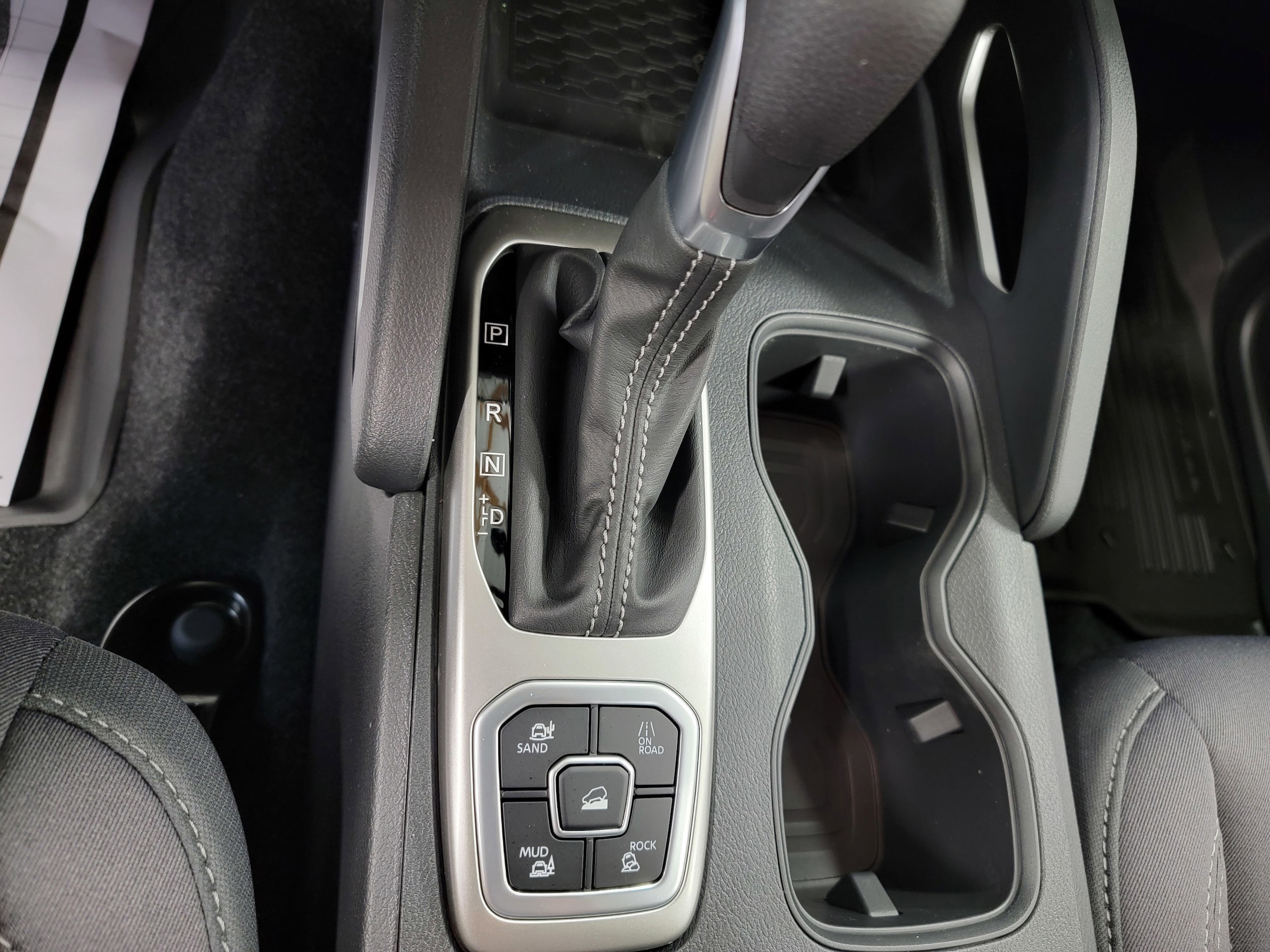 2026 Nissan Frontier SV - Photo 15