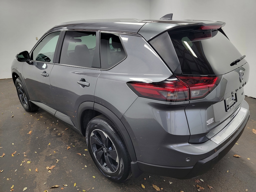 New 2026 Nissan Rogue SV SUV