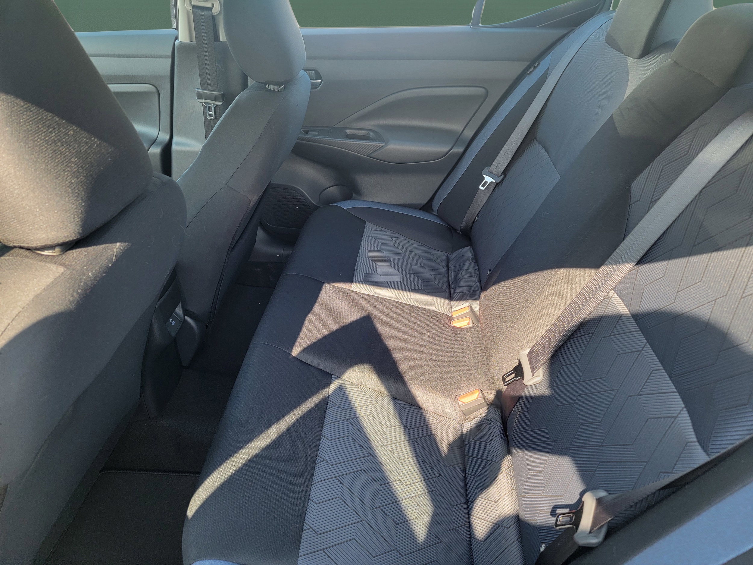 2025 Nissan Versa Sedan SV - Photo 12