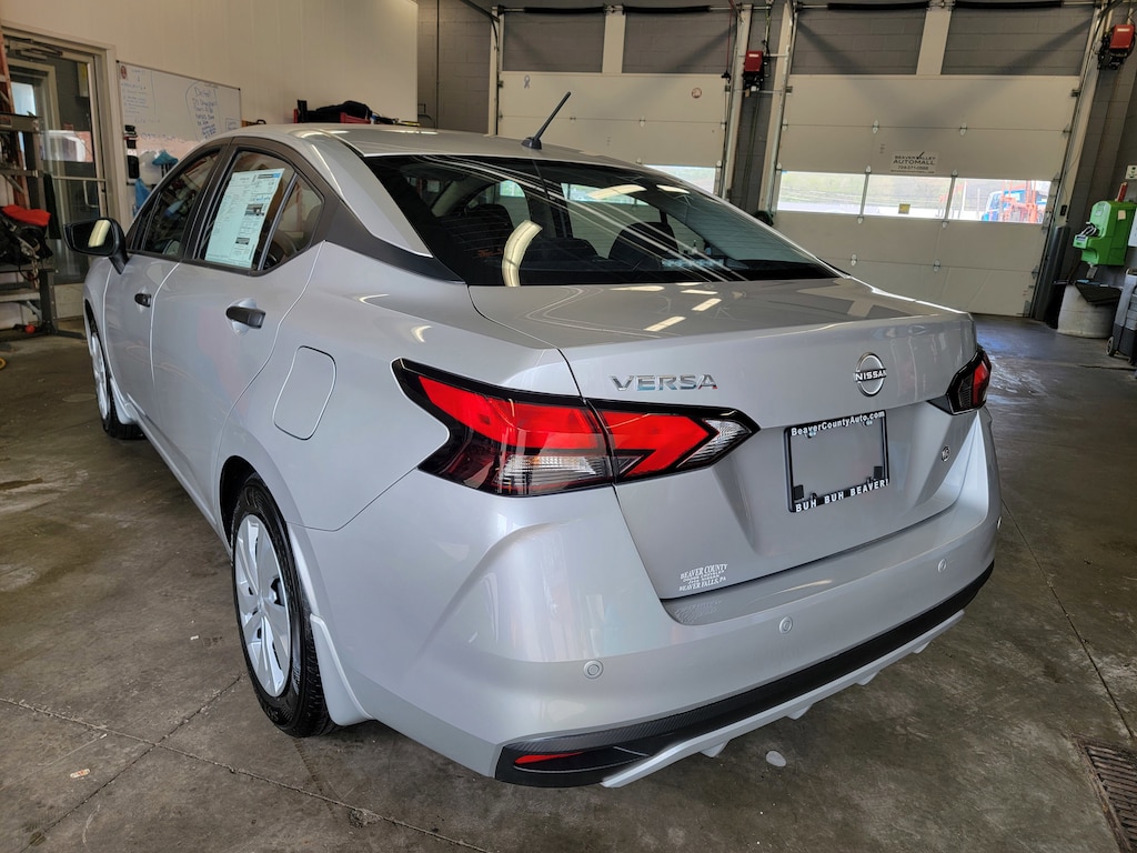 New 2025 Nissan Versa 1.6 S Sedan