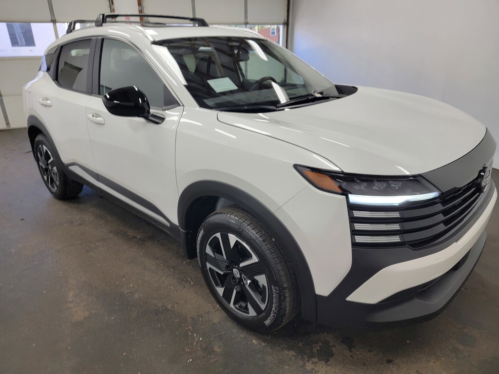 New 2026 Nissan Kicks SV SUV