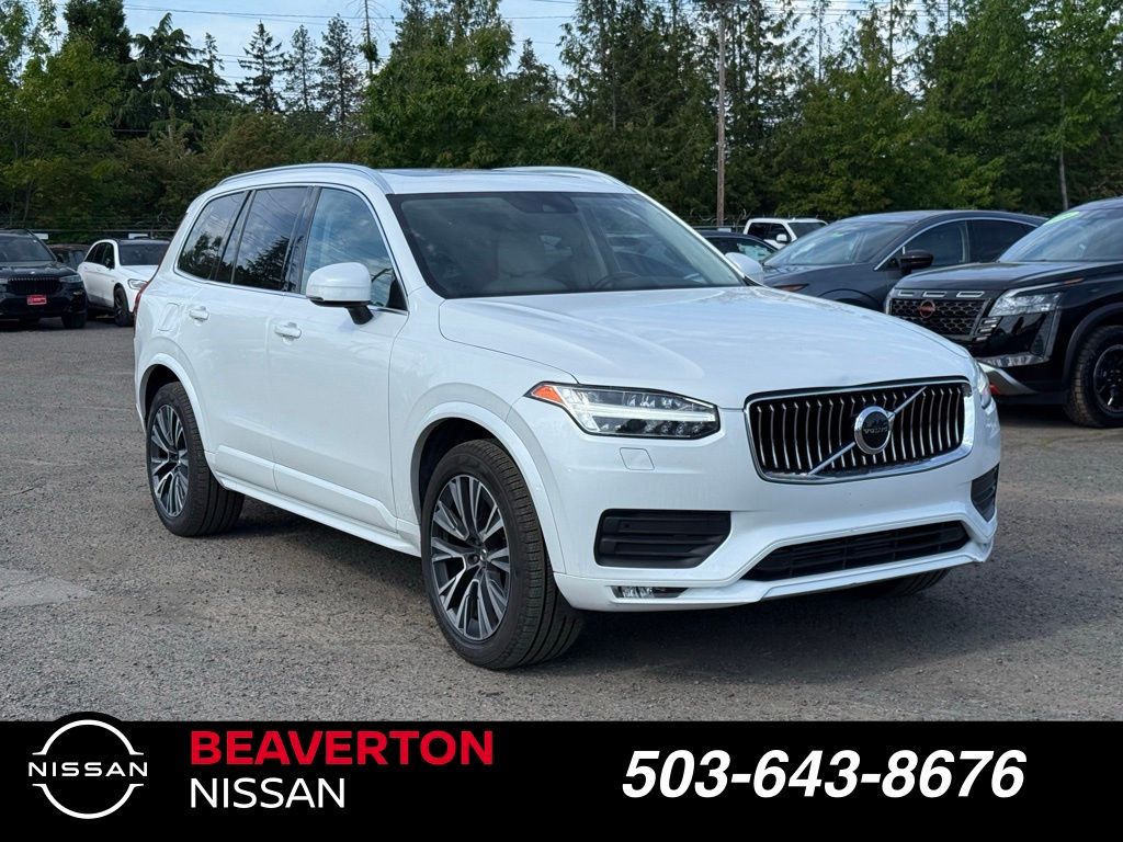 2022 Volvo XC90 T6 Momentum AWD's photo