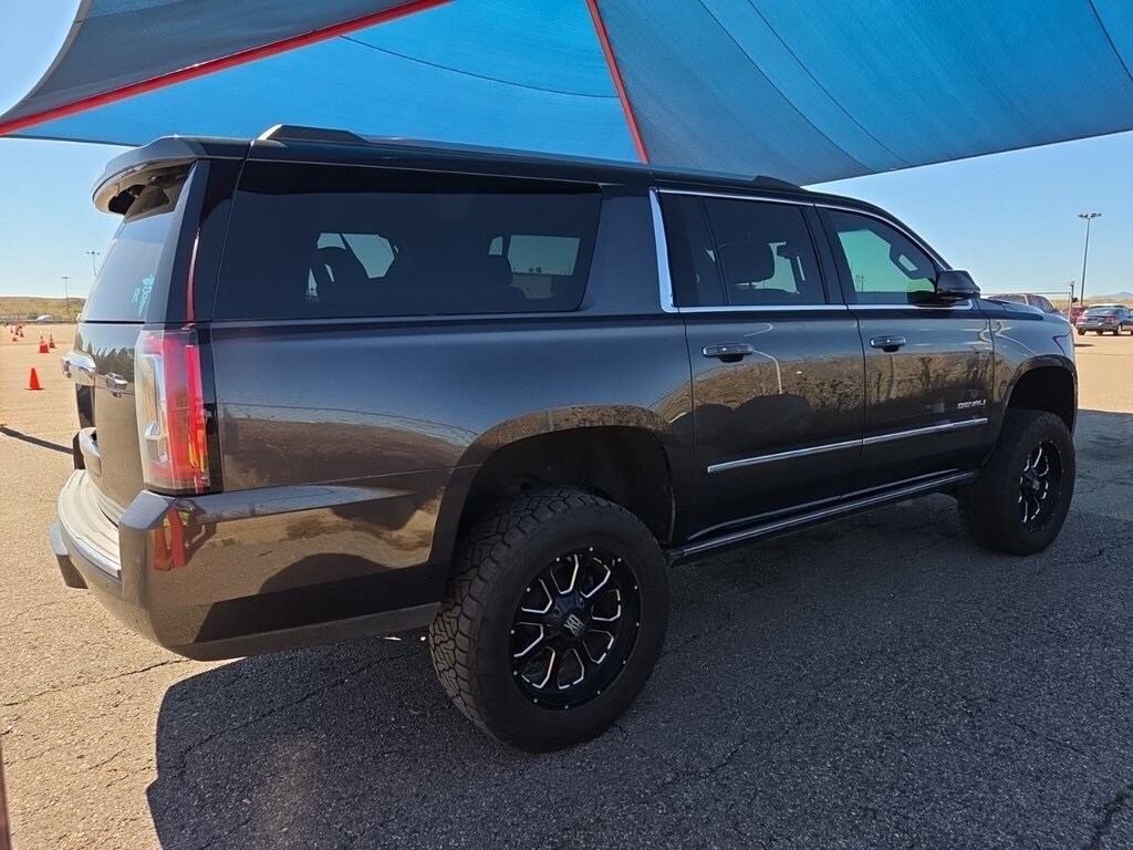 2018 Gmc Yukon XL Denali photo 2