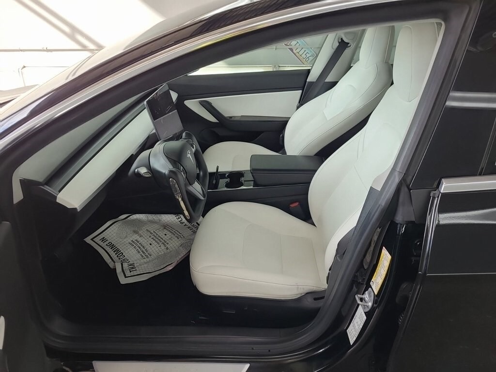 2019 Tesla Model 3 Long Range photo 3